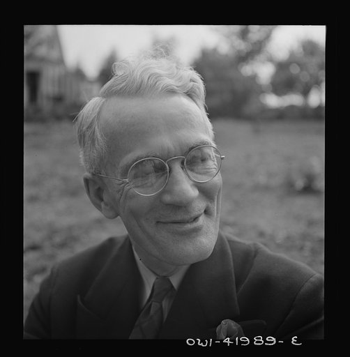 Untitled photo, possibly related to: Southington, Connecticut. A citizen