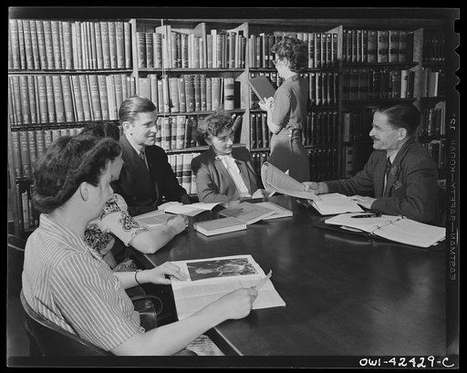 United Nations Relief and Rehabilitation Administration training center, University of Maryland. College Park, Maryland. In a section of the University for students who are working on problems and conditions which they will encounter while serving newly-liberated areas overseas
