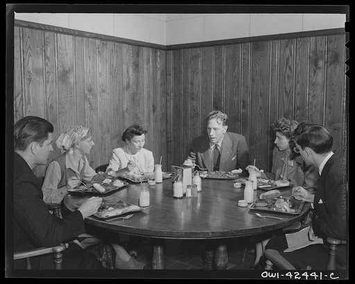 United Nations Relief and Rehabilitation Administration training center, University of Maryland, College Park, Maryland. Meals are served in the cafeteria where the school is located and are secured by the students on regular Army mess trays