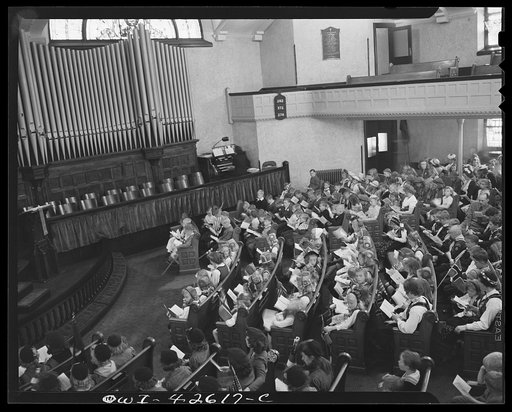 Brooklyn, New York. Norwegian Independence Day celebration. Norwegian-American parade. After the parade there were church ceremonies in three Norwegian churches in Brooklyn. One of them was reserved for the children