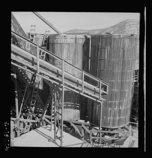 New Idria, California. A mercury extraction plant of the New Idria Quicksilver Mining Company where mercury is produced from cinnabar, an ore mined at a number of workings near the plant