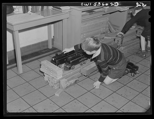 Wilmington, Delaware. Tower Hill School, noted country day school for pupils from three to eighteen years of age. Boys learning something about transportation through play with toy trains and building blocks