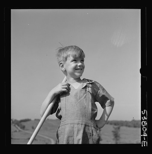 East Montpelier, Vermont. Charles Ormsbee's son Richard, aged five, who tries to help on his father's farm