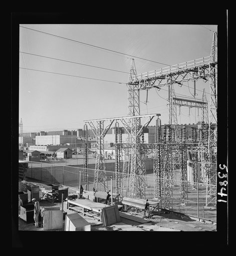 Las Vegas, Nevada. A mass of transmission towers and transformers redistributing power from Boulder Dam to Basic Magnesium Incorporated, which produces huge quantities of the lightest of all metals for aircraft and other wartime manufacturing