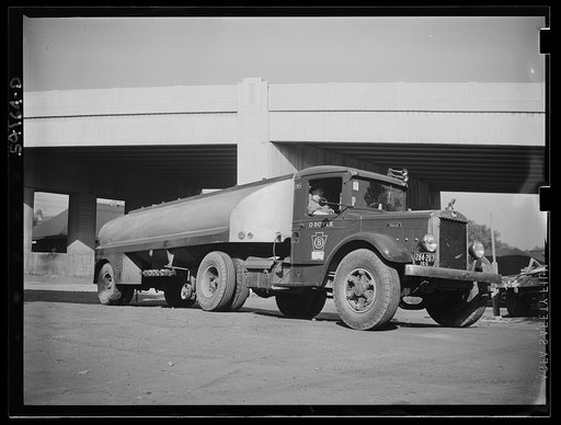 Washington, D.C. An O. Boyle tank truck on the door of which is displayed a United States Truck Conservation Corps pledge