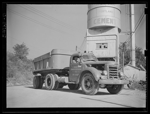Washington, D.C. A Hood Transportation Company truck on the door of which can be seen a United States Truck Conservation Corps pledge