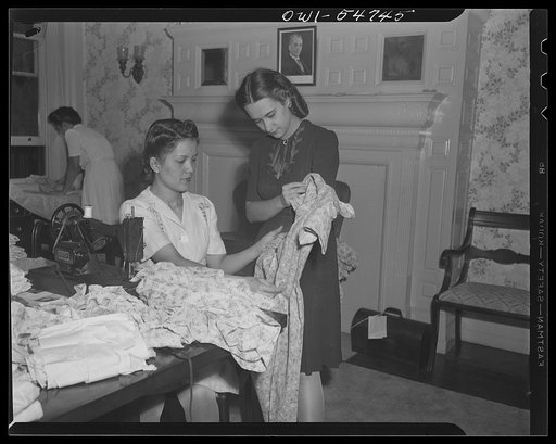 Filipino Woman's Club, Washington, D.C. Left to right: Mrs. Solomon V. Arnaldo, wife of research director of Philippine Commonwealth and Miss Maren Ugarte, a secretary in commonwealth