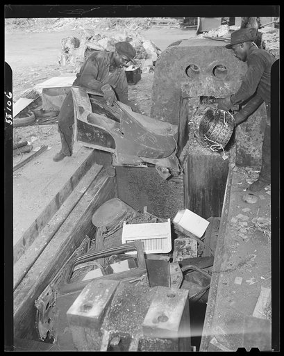 New York (and vicinity), New York. Miscellaneous photograph relating to the war effort. Metal salvage operation