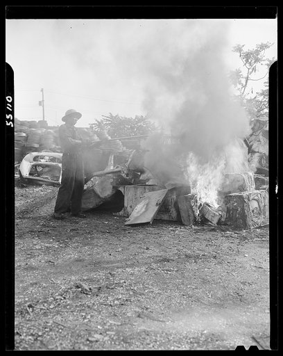 New York (and vicinity), New York. Miscellaneous photograph relating to the war effort. Salvage operation