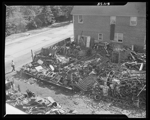 New York (and vicinity), New York. Miscellaneous photograph relating to the war effort. Metal salvage operation