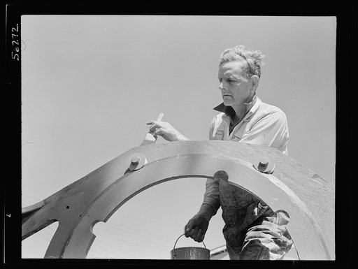 De Land, Florida. De Land pool of small machine shops forming a sub-contracting group for war production