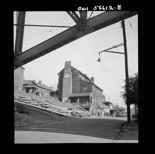 Miscellaneous lot of photographs by Barbara Wright. Tennessee, e.g. TVA, Knoxville