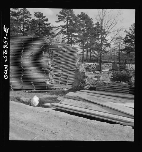 Miscellaneous lot of photographs by Barbara Wright. Tennessee, e.g. TVA, Knoxville