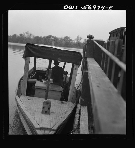 Miscellaneous lot of photographs by Barbara Wright. Tennessee, e.g. TVA, Knoxville