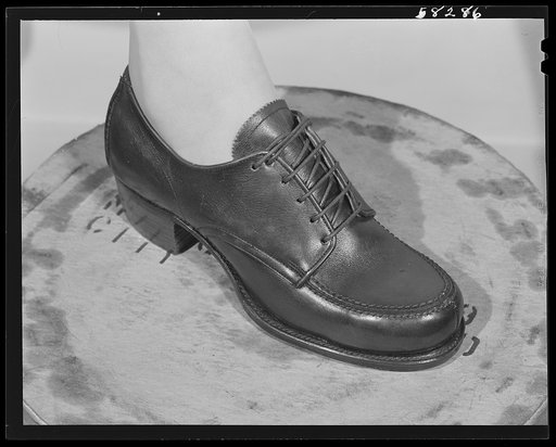 Safe clothes for women war workers