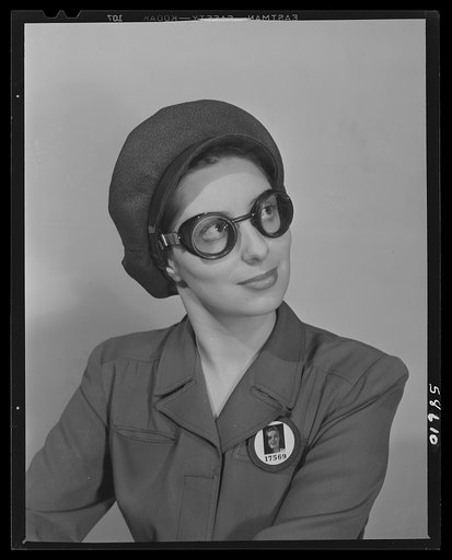 Safe clothes for woman war workers