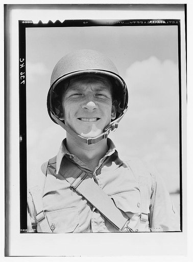 Portrait of a U.S. Army paratrooper