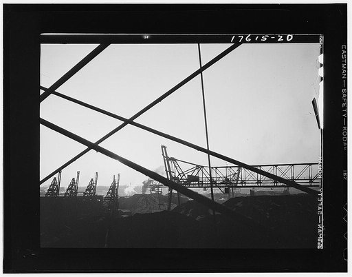 Milwaukee Western Fuel Company, Milwaukee, Wisconsin. The coal docks at the Milwaukee Western Fuel Company