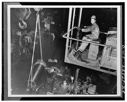 Overhead crane operator