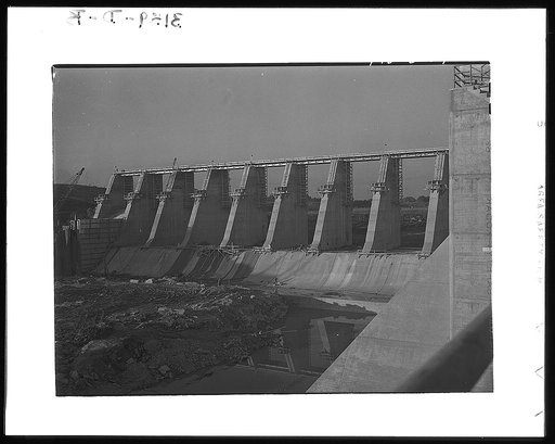 Fort Loudon [i.e., Loudoun] Dam, Tennessee. Tennessee Valley Authority (TVA). Construction