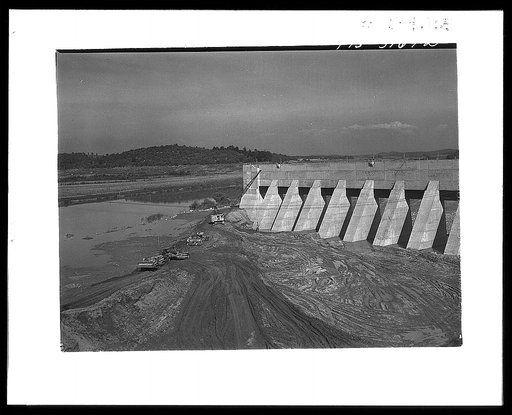 Fort Loudon [i.e., Loudoun] Dam, Tennessee. Tennessee Valley Authority (TVA). Construction