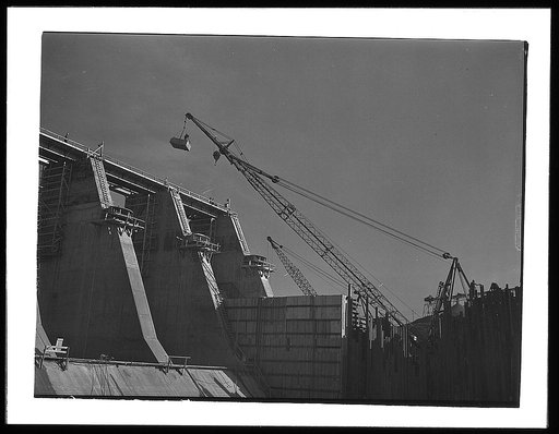 Fort Loudon [i.e., Loudoun] Dam, Tennessee. Tennessee Valley Authority (TVA). Construction