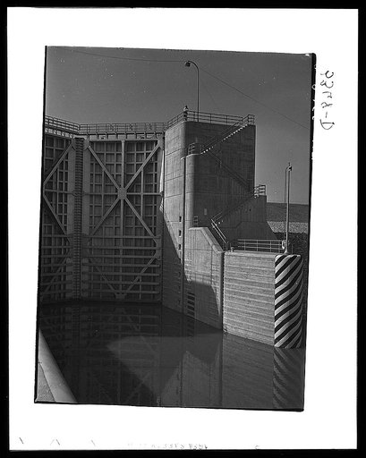 Watts Bar Dam, Tennessee. Tennessee Valley Authority. Lock