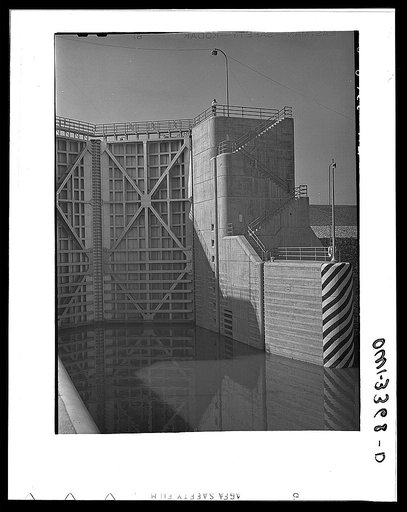 Watts Bar Dam, Tennessee. Tennessee Valley Authority. Lock
