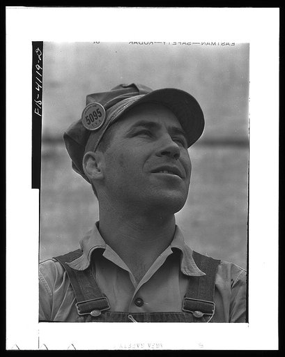 Cherokee Dam, Tennessee (Tennessee Valley Authority (TVA)). Electrician