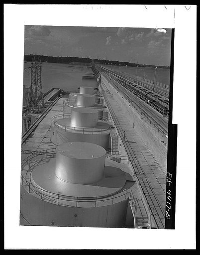 Wheeler Dam, Alabama (Tennessee Valley Authority (TVA)). Generators