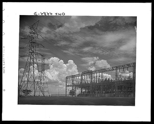 Wilson Dam, Alabama (Tennessee Valley Authority (TVA)). Electrical switchyard
