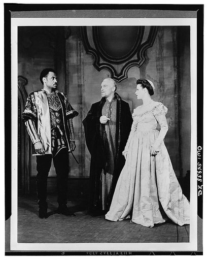 Scene from "Othello" with Paul Robeson (left) as Othello and Uta Hagen as  Desdemona, Theatre Guild Production, Broadway, 1943-44