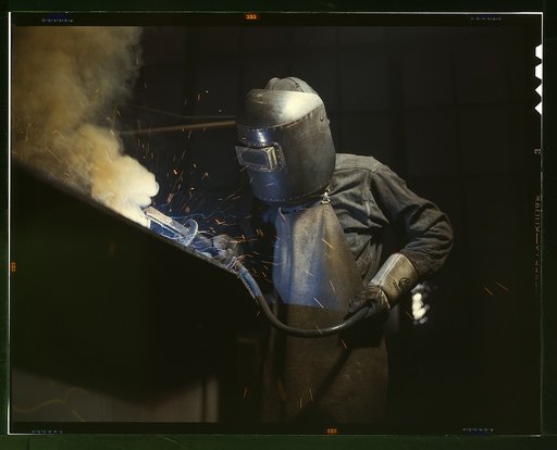 Welder making boilers for a ship, Combustion Engineering Co., Chattanooga, Tenn.