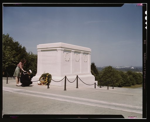 Sailor and girl at the Tomb of the Unknown Soldier, Washington, D.C.