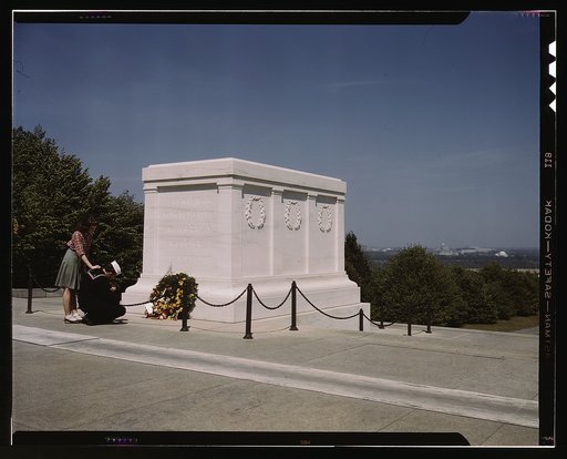 Sailor and girl at the Tomb of the Unknown Soldier, Washington, D.C.