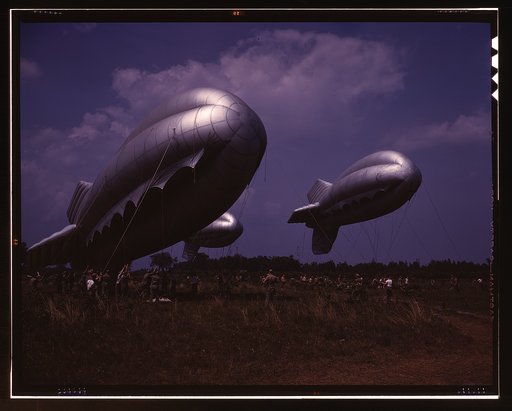 Barrage balloons, Parris Island, S.C.