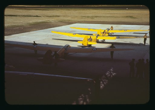 Training gliders at the Marine [Corp]'s Page Field, Parris Island, S.C.