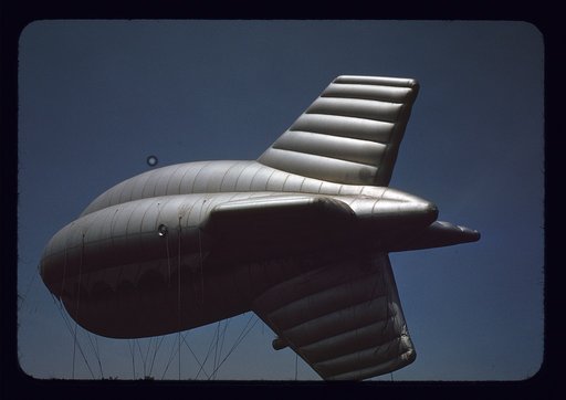 Marine Corps barrage balloons, Parris Island, S.C.