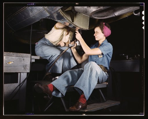 Women at work on bomber, Douglas Aircraft Company, Long Beach, Calif.