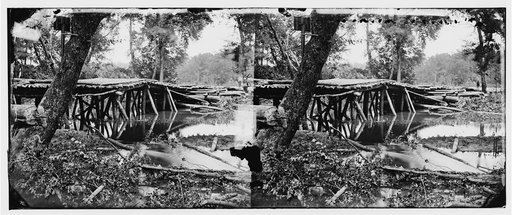 Chickahominy River, Va. Military bridge built by the 15th New York Volunteers under Col. John McL. Murphy