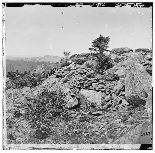 Gettysburg, Pa. Breastworks on left wing of the Federal line