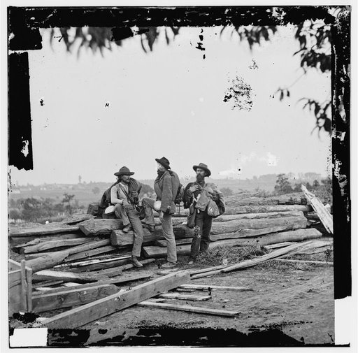 Gettysburg, Pa. Three Confederate prisoners