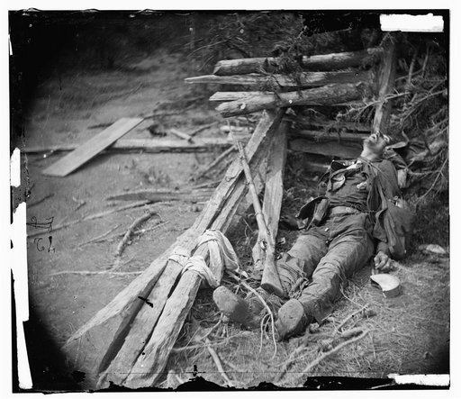 Spotsylvania Court House, Va., vicinity. Body of a Confederate soldier near Mrs. Alsop's house