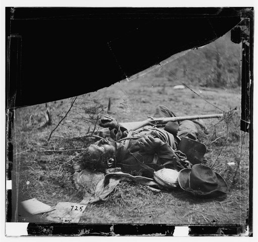 Spotsylvania Court House, Va., vicinity. Body of another Confederate soldier near Mrs. Alsop's house