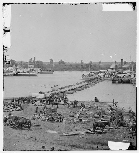 Port Royal, Va. The Rappahannock River front during the evacuation