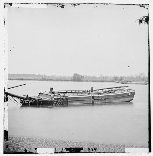 James River, Va. Schooners sunk to obstruct passage