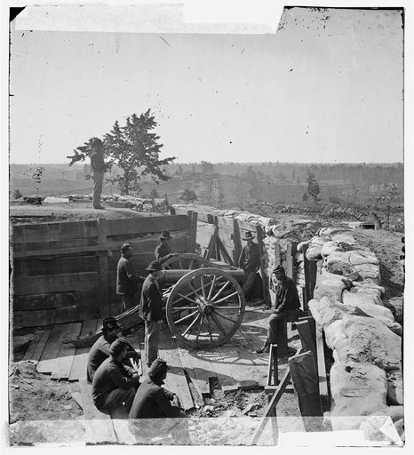 Atlanta, Ga. Federal soldiers by gun in captured fort