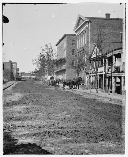 Atlanta, Ga. View on Decatur Street, showing Trout House and Masonic Hall
