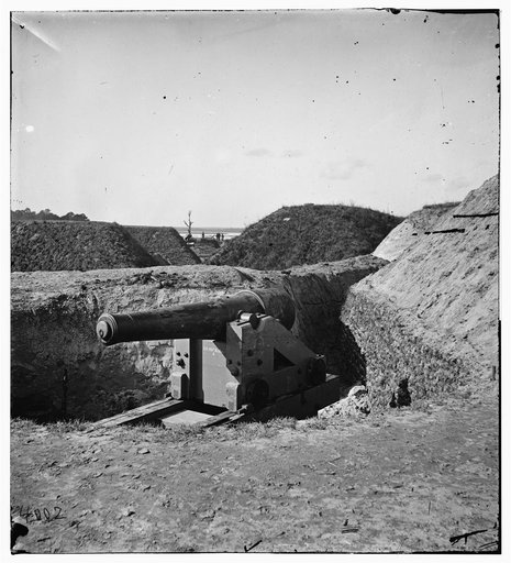 Savannah, Ga., vicinity. Confederate gun at Fort McAllister