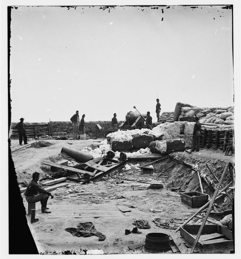 Yorktown, Virginia (vicinity). Confederate fortifications reinforced with bales of cotton